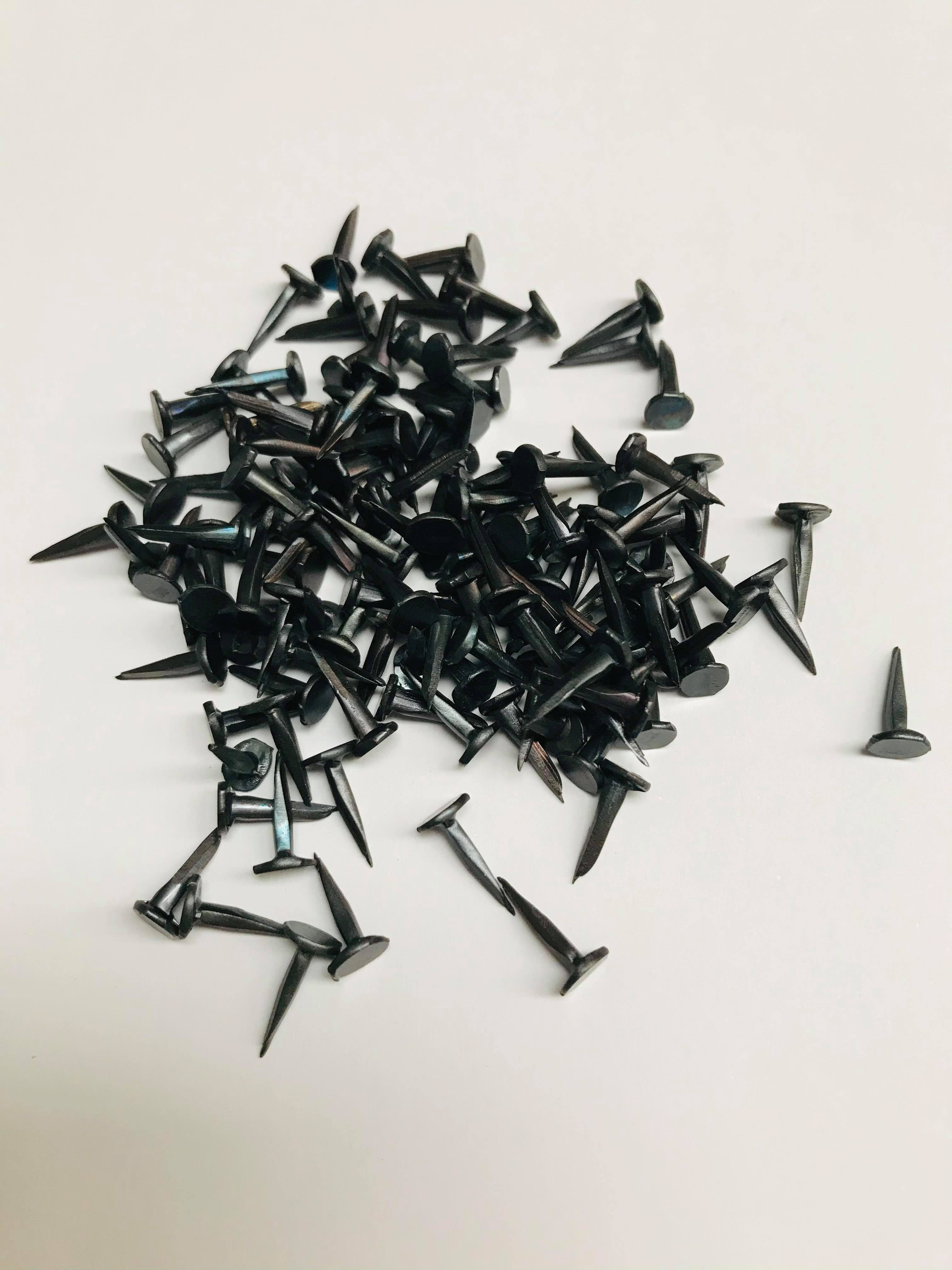 10mm (3/8") Fine Cut Upholstery Tacks