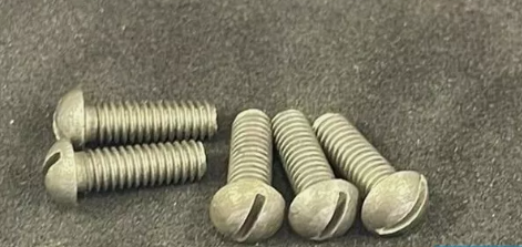 4BA Round Slot Machine Screw Steel Self Colour
