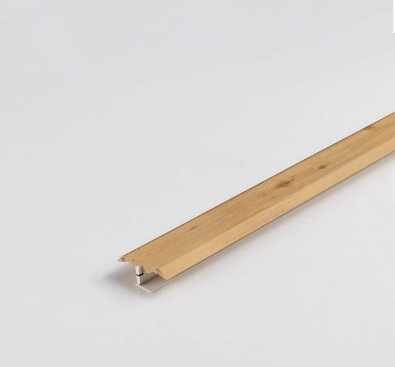 Oak natural 3-in-1 vinyl profile
