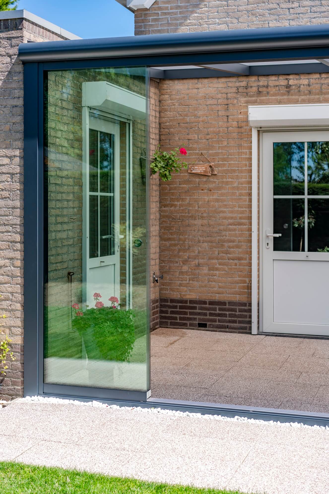 Fiano Sliding Glass System 5.0M FRONT