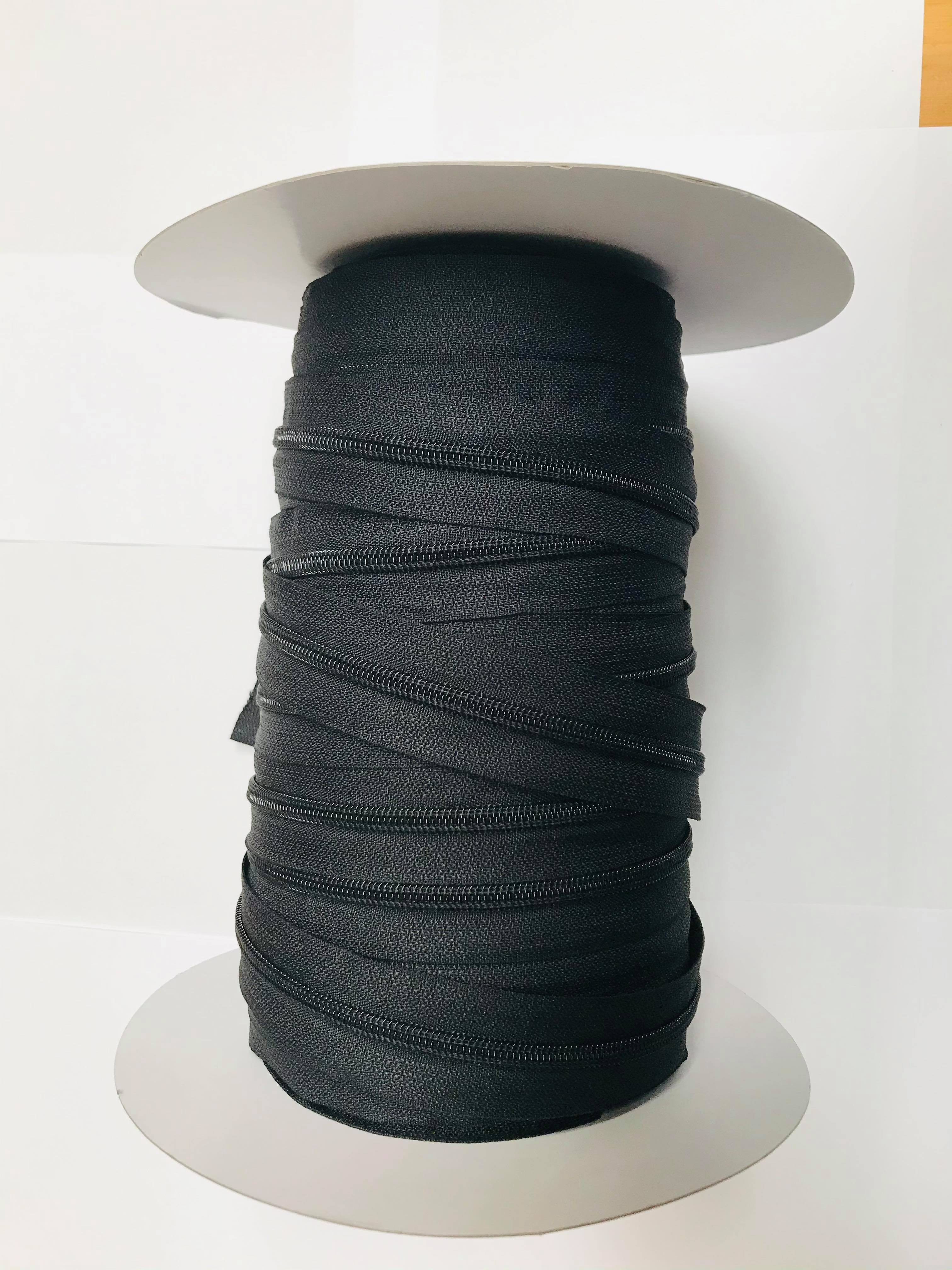 No.5 Continuous Upholstery Chain Zipping - Black
